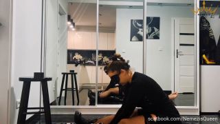 Femdom Nemezis Queen – (PL) Facesitting