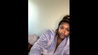 Fetish porn Honey Sasha Teases in Her Hogwarts Uniform for a Naughty Schoolgirl Video Honey Sasha