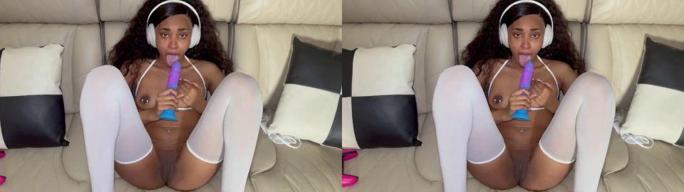 Khloesweets - KhloeSweet 3D - Get Beat in the Game and Need to Take Her Mind Off of Thing with a Little Toy Play