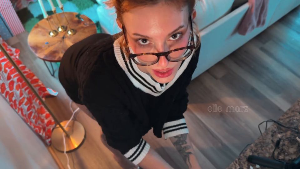 Femdom Porn Elle Marz – Yandere bff quiere virginidad – FJ creampie