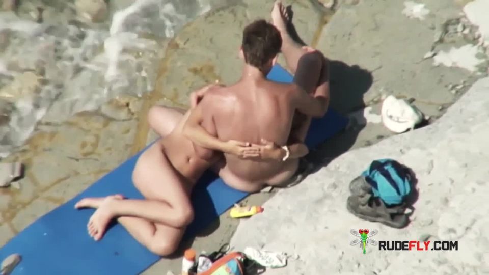 Naked Beach - Worthy Exhibitionist  Mastubating
