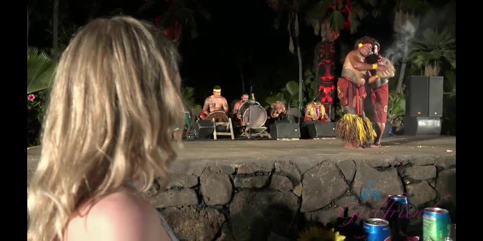 Melody Marks  Melody is horny in Hawaii