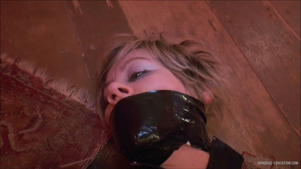 Educación en régimen de servidumbreCapítulo 297