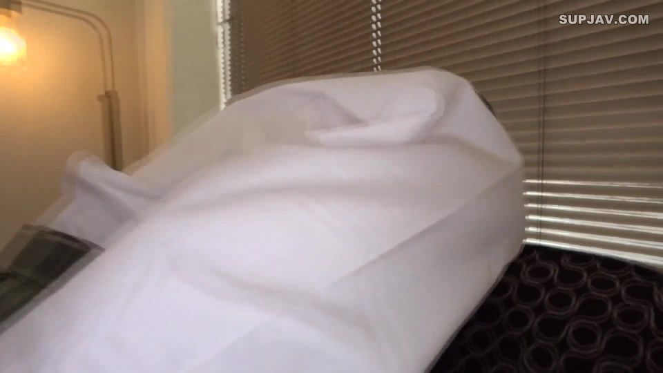 FC2PPV 2950059 ※個数限定※【キュン死】顔面偏差値アイドル超え☆キス→見つめられる→フル勃起の永久ループ☆ - JAV