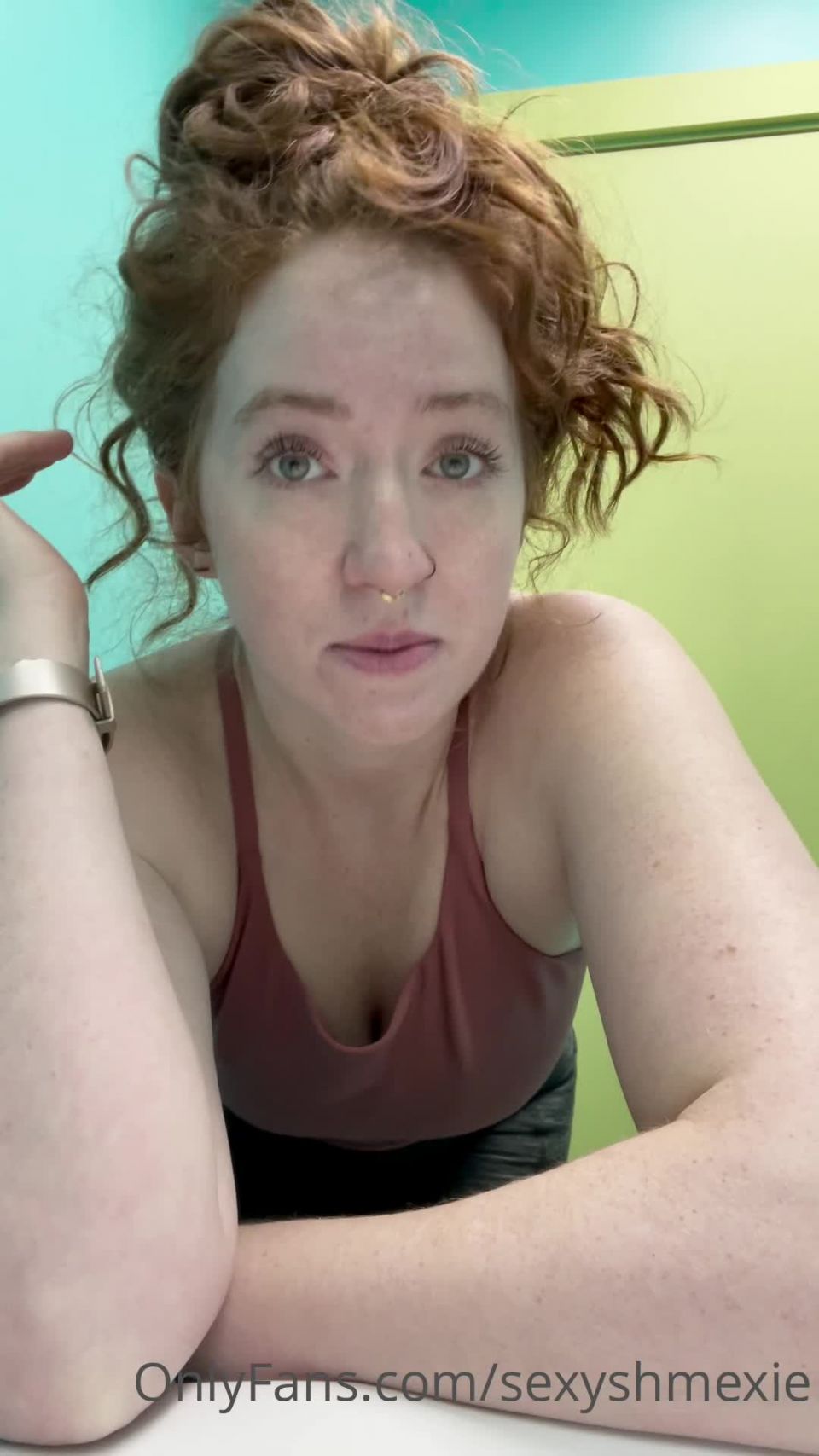 Onlyfans - sexyshmexie - Im so behind on messages  working hard all night tonight to reply and get videos and - 25-11-2021