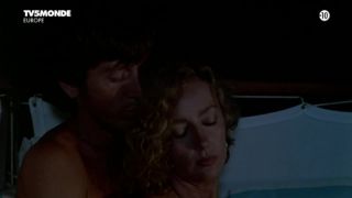 Valerie Kaprisky, Barbara Nielsen, Betty Assenza., Charlotte Kady, Caroline Cellier – L’annee des meduses (1984) HD 720p - (Celebrity porn)