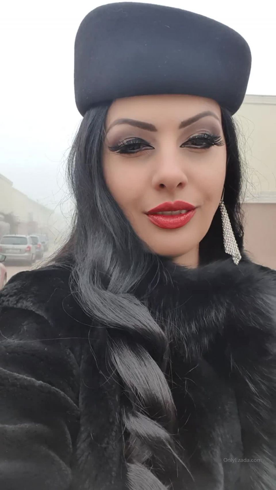 Ezada Sinn - ezada () Ezada - the last days of winter the last days in furs this season furfetish 10-03-2020