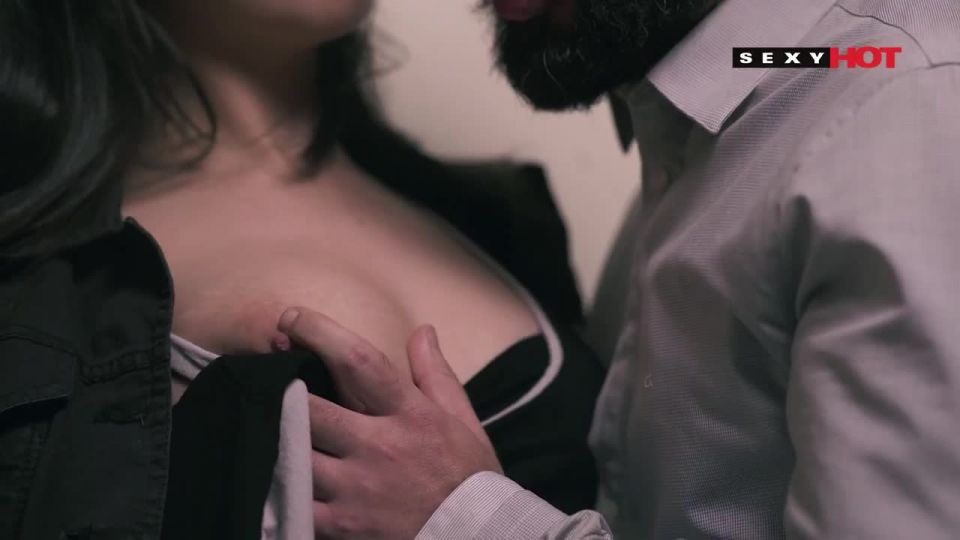 Lis – Iniciação Acadêmica, público hardcore anal en el porno hardcore BigAss