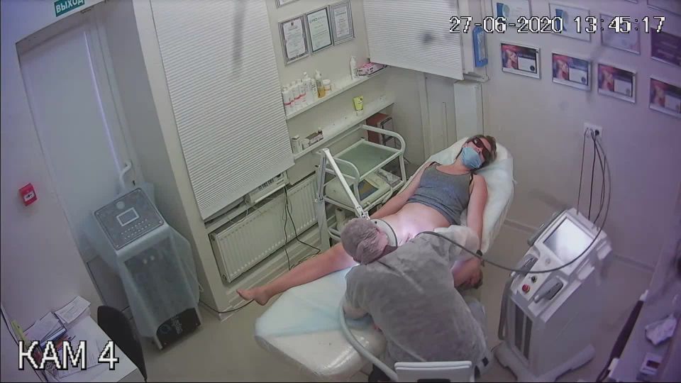 Voyeur – Hidden Camera In Depilation Salon 12 - [Webcam]