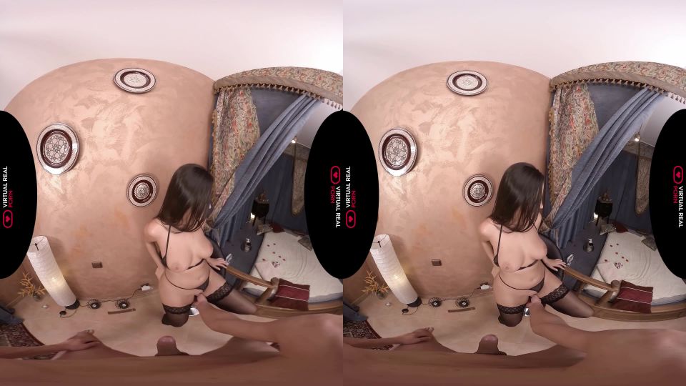 online adult video 4  reality | Alyssia Kent in Closing the deal | vr porn