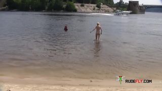 Nude Beach - Hot   videohoot