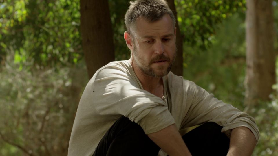 Genevieve O'Reilly - Glitch s02e01-03 (2017) HD 1080p!!!