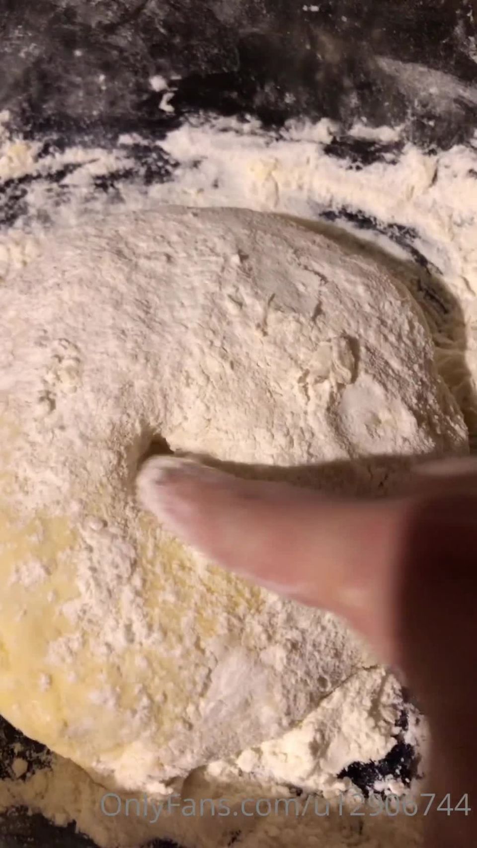 gloriasol-onlyfans-video-3