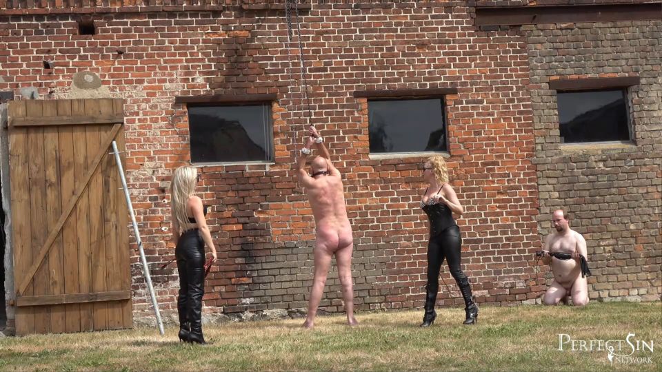 Dominant Courtney & Suzanna: FullHD Dirty Talk JerkOff 2025