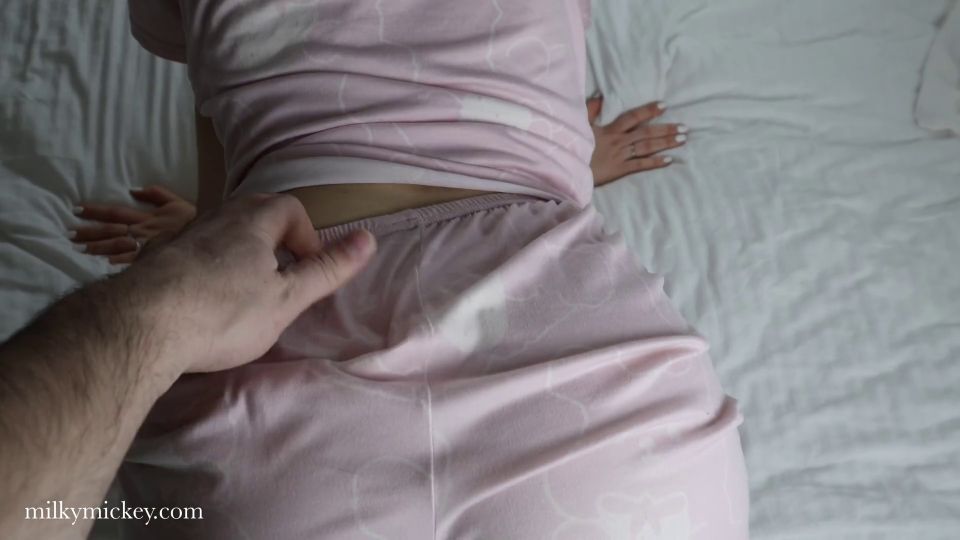 Stepsister In Pajama Tries Anal With Stepbrother (Teen) Ariana Love