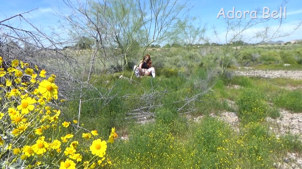 xxx video clip 4 Adora campana – Desert Voyeur Discovery  charla sucia  masturbación porno tamaño fetiche calabozo