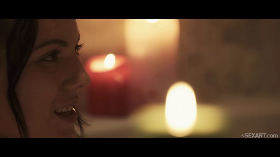 Sex Art/Met Art - Secrets Of Prague Episode 2: Leila Smith, Vanessa Decker - Kissing