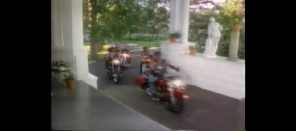 Escuela de Belleza de Sylvia Krystel (1993)!!!