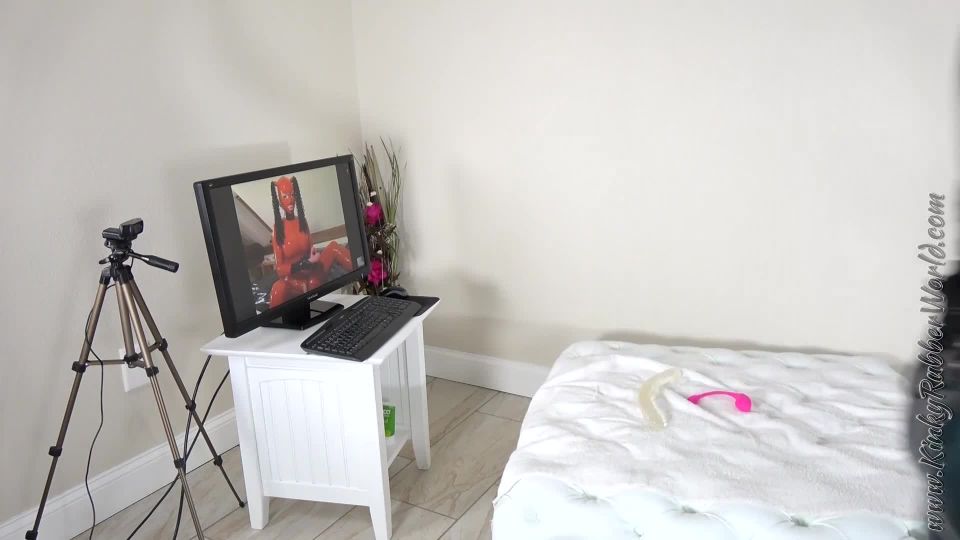 7200 Rubber, Latex Fetish, Leather Sex