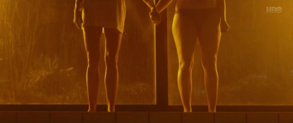 Luisa-Celine Gaffron, Natalia Belitski - Stillstehen (2019) HD 720p - [Celebrity porn]