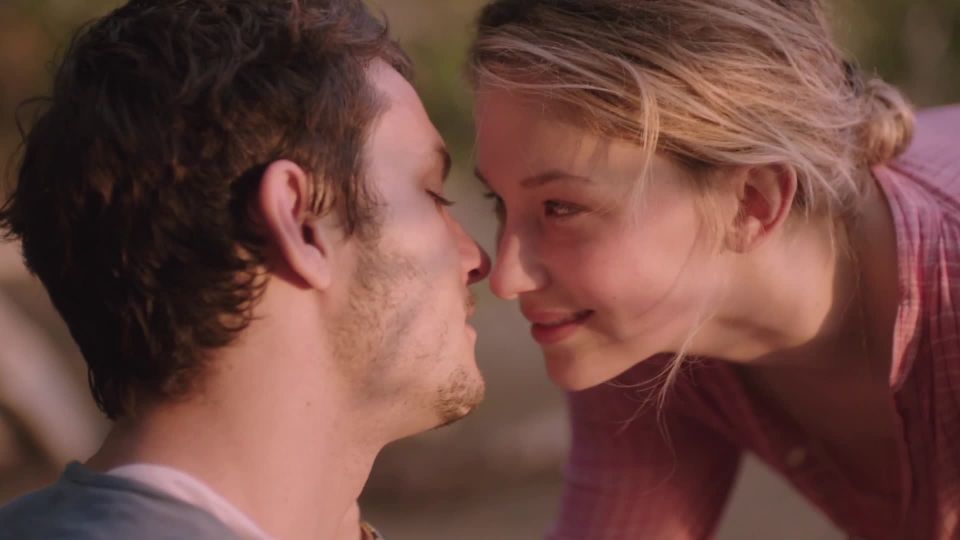 Haley Bennett – Polvo profundo (2013) HD 1080p!!!