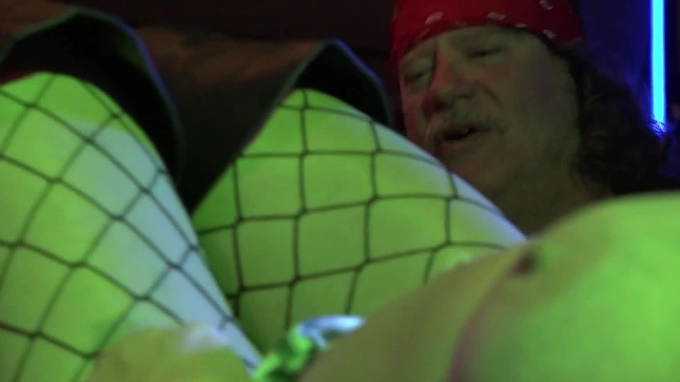 Cayt Feinics, Dilynn Fawn Harvey, Rachel Lagen - Clownado (2019) HD 1080p - (Celebrity porn)