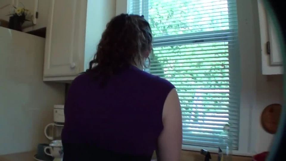 online clip para adultos 12 Skyler Limpia y Dips En casa Zapatillas - Footworship en fetiche porno femdom sucio