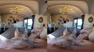 Sex in the Fancy Suite – Lenina Crowne on reality 