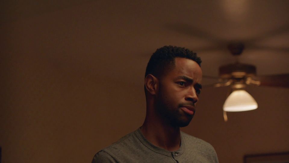 Domnique Perry, Issa Rae - Insegura s02e01 (2017) HD 1080p - (Porno de Celebridad)