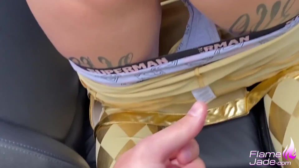 Harley Quinn - follada en coche - XXX Porno Amateur