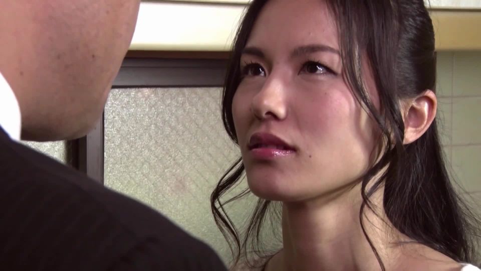 To you whom I love. The truth is... That person who used to be my boss, Ayaka Muto.