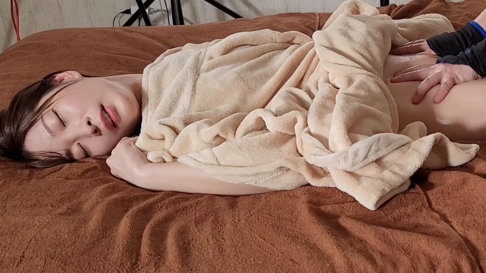 [4K/FHD] FFM-002  VS