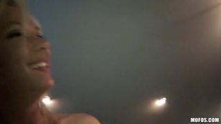 Kara Price, Jeanie Marie Sullivan (Blowjob porn)