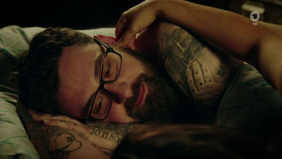 Michelle Barthel - Eine Braut kommt selten allein (2017) HD 720p - (Celebrity porn)