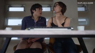 Reducing Mosaic JUQ-946 家出した僕は叔母である藍さんの自宅に入り浸り、彼女の色香に耐えられず… 生ハメで繋がりっぱなしのSEX漬け生活を送っている―。 向井藍