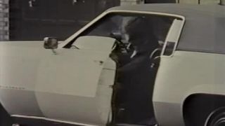 7137 Arrodíllate ante mí