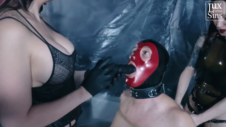 online clip porno 11 femdom mmf LUXURIOSOS Pegaduras Shibari Strapon Sadistic con Domina Moir Div y Mistress Maya Poison - HD 720p, femdom en fetiche porno