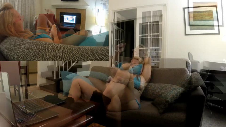 M@nyV1ds - NikkiSexx - Nikki Sexx se burla de un pene tirante