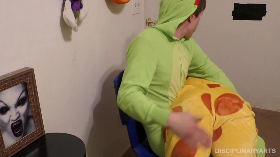 Truco o calor 3: Rana contra Bratdog Descargar nuevo Porn Vide...