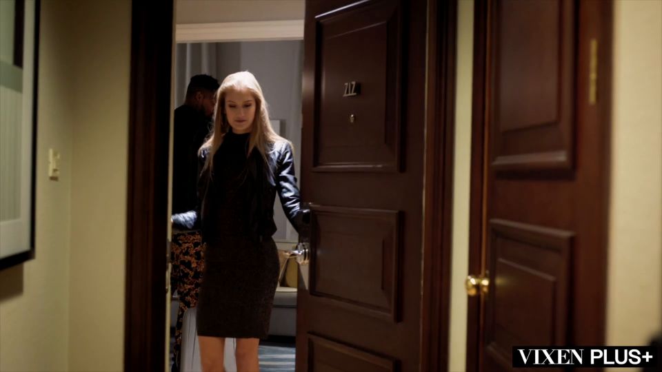 6293 Super Model Tiffany Tatum Cant Contain Her Excitement Fo...