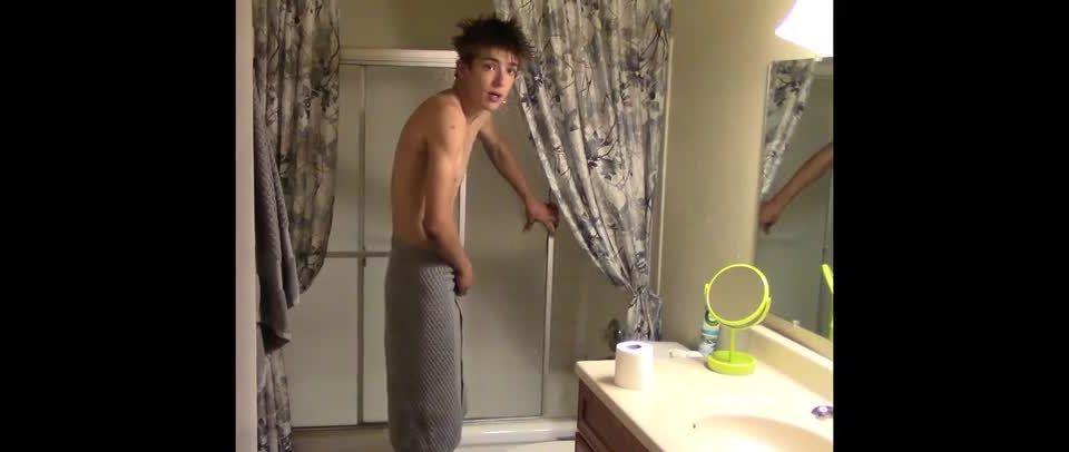 [GetFreeDays.com] 039.Shower Spanking rough bdsm