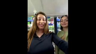 Femdom porn  Spicsisnny Teases Her Naked Curves in Scorching Solo Video