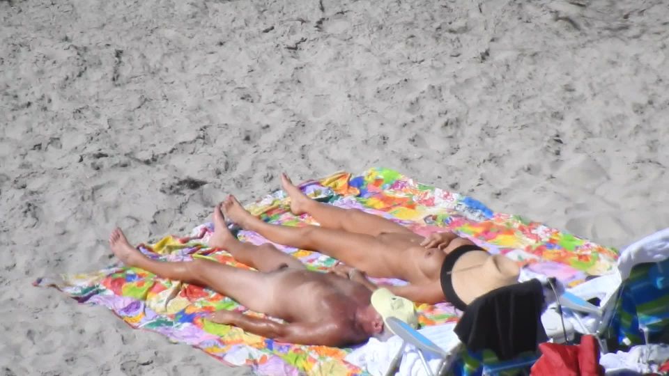 10122017_-_mature_couple_B webcam 