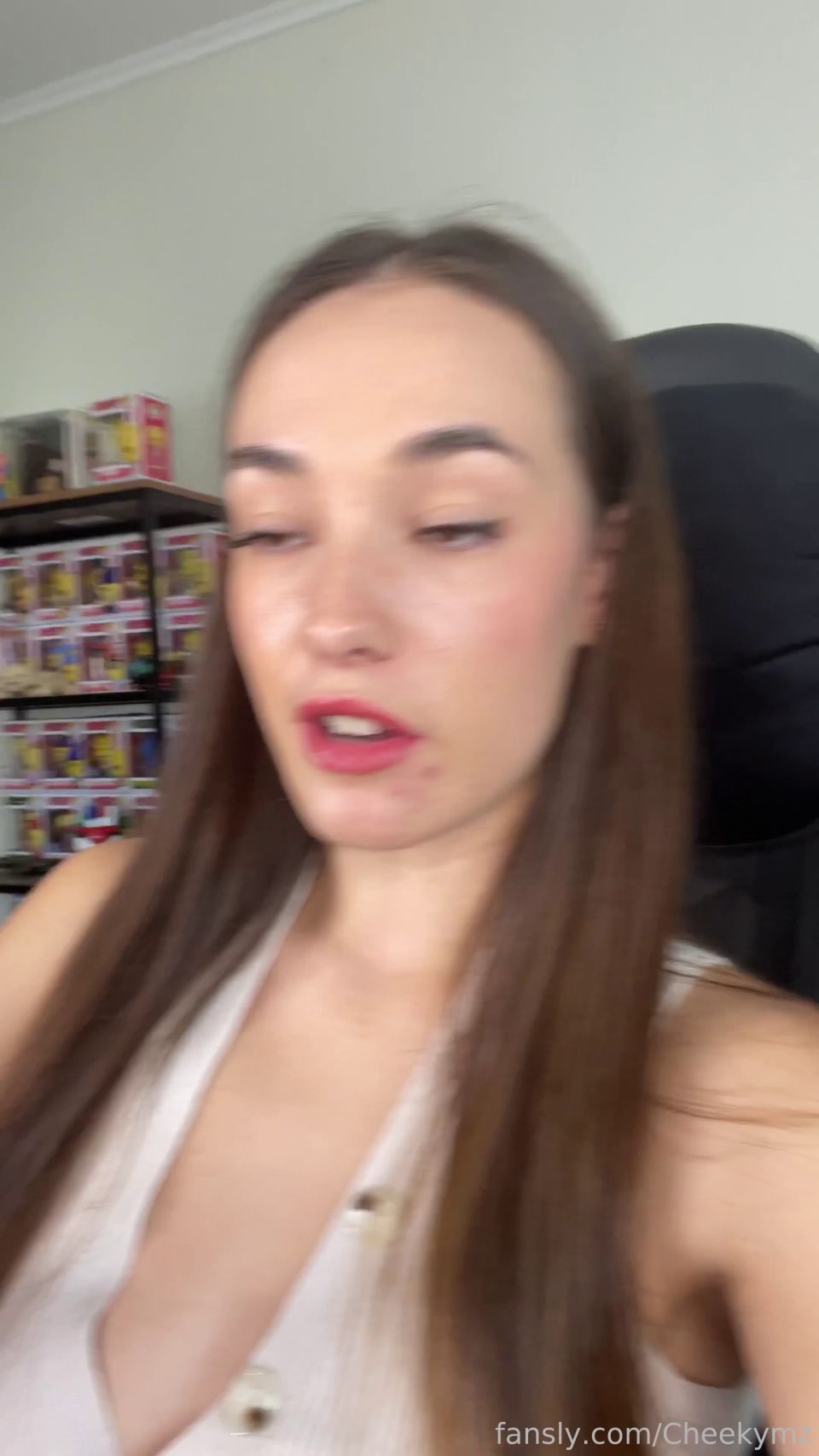 cheekymz 484154913375399936-y2sUKU9d