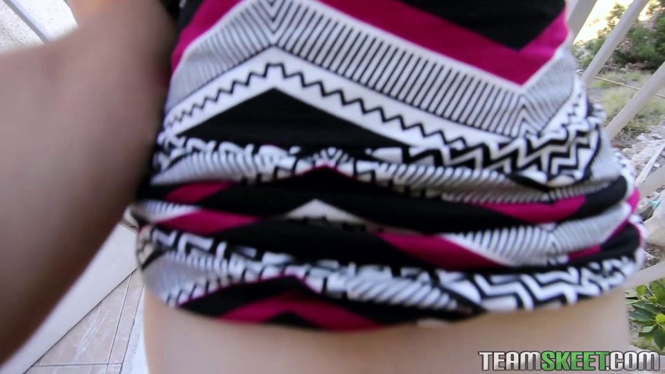 Alexa Grace Quickie With The New Neighbor Girl (Teen)