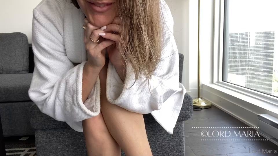 LGM H265_Nueva tarea Esta es un clásico Me encanta hacer Betas arrodillarse sobre el arroz para mí. Uso Arrodillarse de arroz como castigo