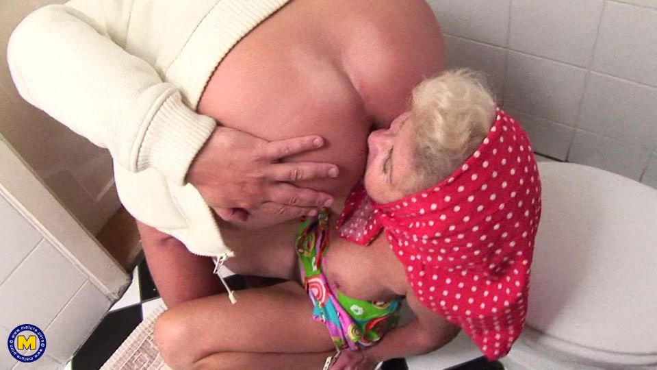 Francsina (Fetish porn)