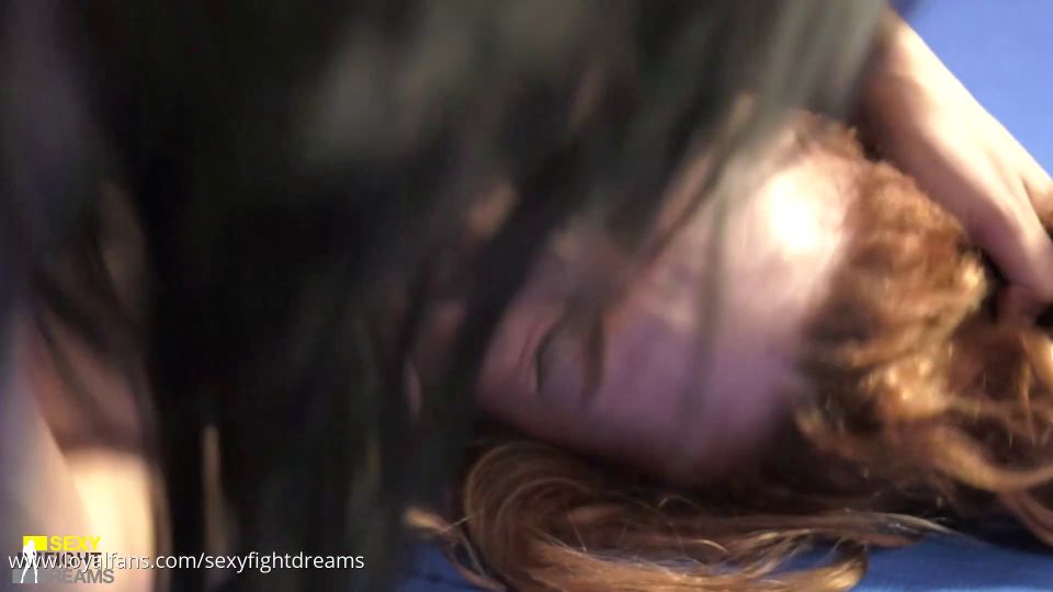 Lady Scarlet vs Eva - Prueba de fuerza