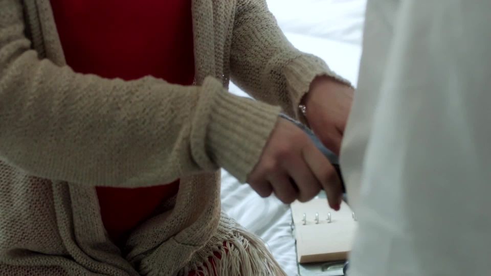 Alice Eve – Algún Velvet Morning (2013) HD 1080p - (Celebrity porn)