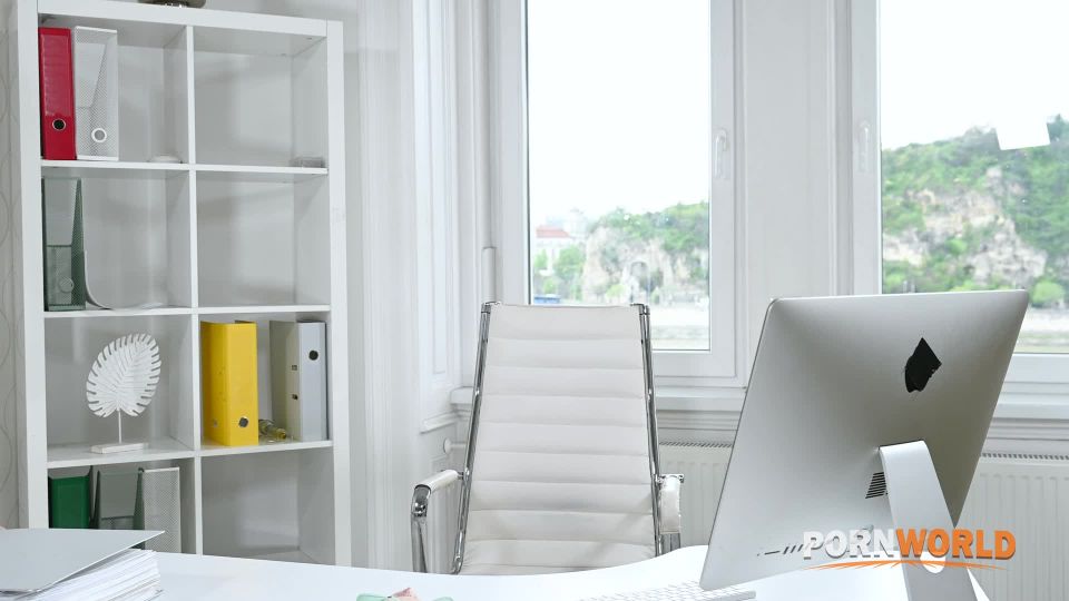 Miss Jackson PornBox - PornWorld GP2725 - DP Pounding In The Office